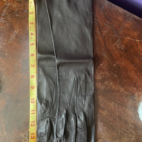 Vintage LEATHER Gloves - Picture 2 of 5